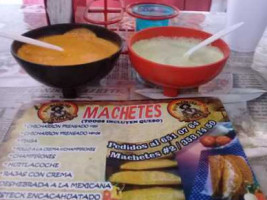 Los Machetes De Villa food