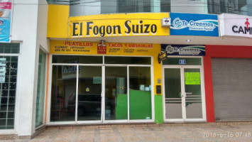 El Fogón Suizo outside