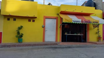 Taqueria Adonai food