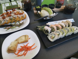 Manzoku Sushi food