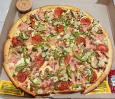 Mike's Pizza food