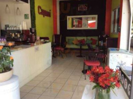 Carmesi Terraza Cafe inside