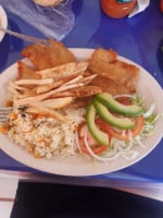 Mariscos La Isla food