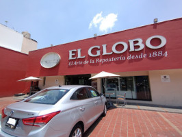 El Globo-Balbuena outside
