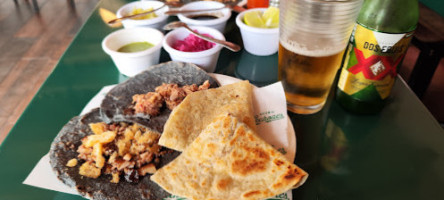 Club De Lechones, México food