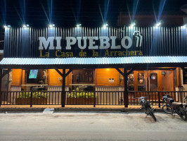 Mi Pueblo outside