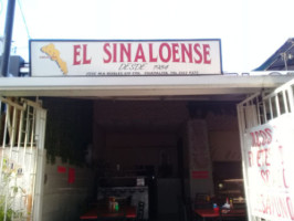 El Sinaloense inside