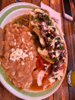 Chilaquileón inside