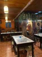 Los Magos Restaurant Bar inside