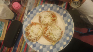 El Mexicanisimo food