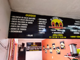 Tacos El Vecino Luis inside