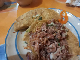Tacos Ruffo inside