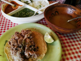 Barbacoa De Hidalgo food