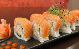 Poke Lounge Sushi food