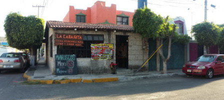 La Cabañita outside