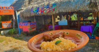 Palapa Los Tarros food