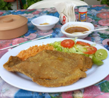 La Casa De Las Milanesas food