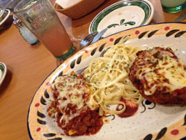 Olive Garden food