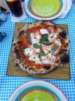 Pizzeria Fiamma food