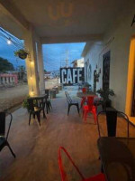 Café Anturio outside