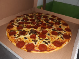 La Casa De La Pizza food