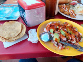 Mariscos Chabelita food