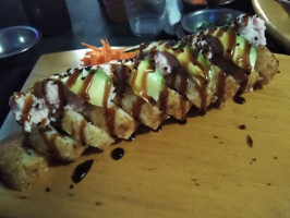 Sushi Sanbu food