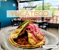El Crucero Yucateco food