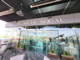 Flor De Nogal food
