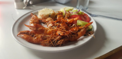 De Mariscos Y Carnes Gladiador food