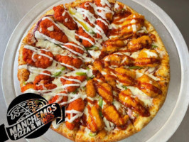 Manchemos Pizza Wings food