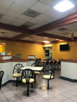 Burger King Plaza Juárez inside