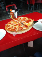 Pizza De Barrio And Carwash food