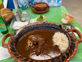 Antojitos Mellos, México food