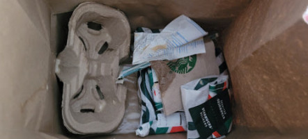 Starbucks Ubika El Refugio food