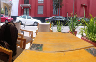 Café Ayotlan inside
