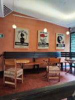 Cafe Brujula inside