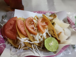 Tacos Rojos “el Guero” food