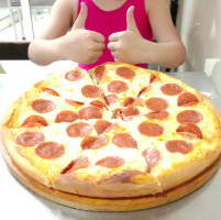 SUPER PIZZA food