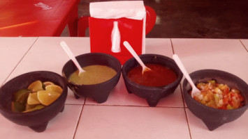 El Pastorcito Maya food