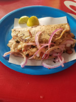 Tacos El Bebo food