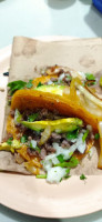 Tacos, Tortas Y Tripas Don Martín food