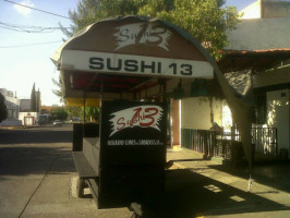 Sushi 13 outside