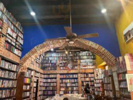 Abaco Libros y Cafe inside