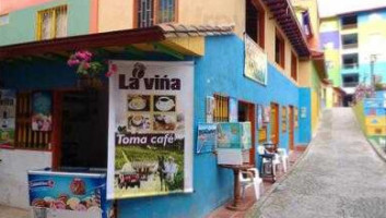 Cafe La Viña food