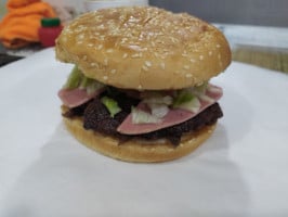 El Profe Burger food