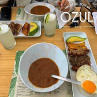 OZUL Restaurante & Bar food