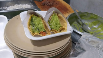 Taqueria El Pariente food