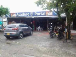 Asadero El Portal outside