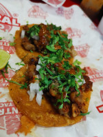Central Del Taco food